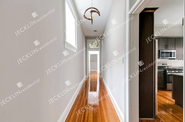 Foto del edificio - 2006 W Grace St Apt A