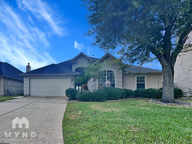 Building Photo - 1605 Garden Lakes Dr
