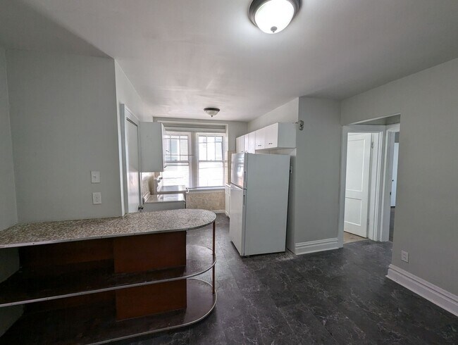Foto del edificio - 4750 S Grand Blvd