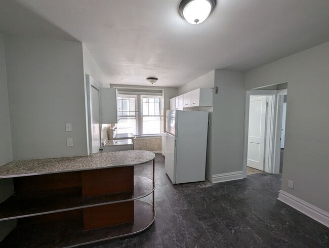 Building Photo - 4750 S Grand Blvd