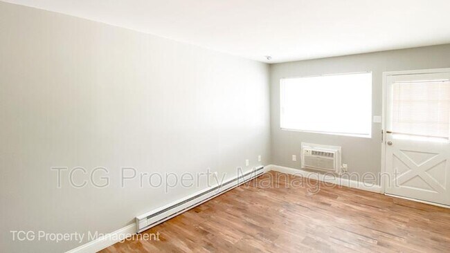 Building Photo - 1449 Catherine St