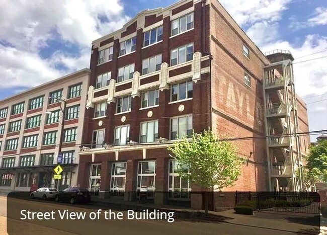 Modern Condo on Front St. with River views... - Modern Condo on Front St. with River views...