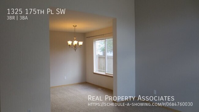 Foto del edificio - 1325 175th Pl SW