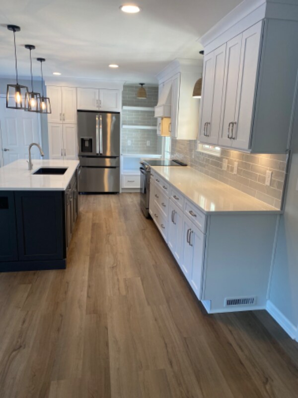 Building Photo - 435 W Nichols Cir