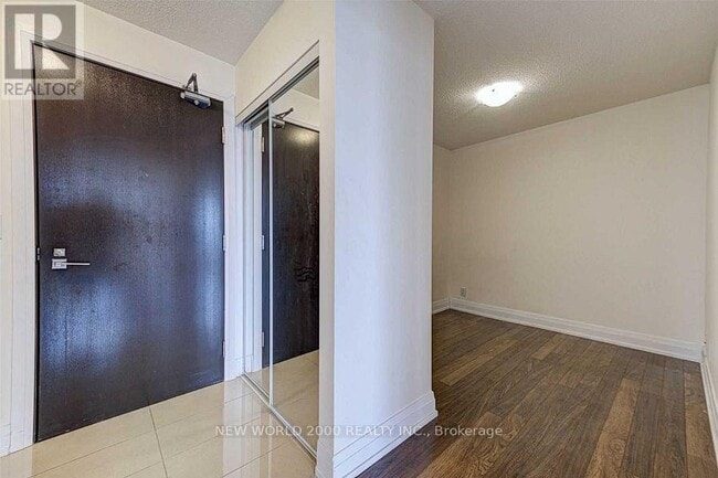 Building Photo - 1060 Sheppard Ave W
