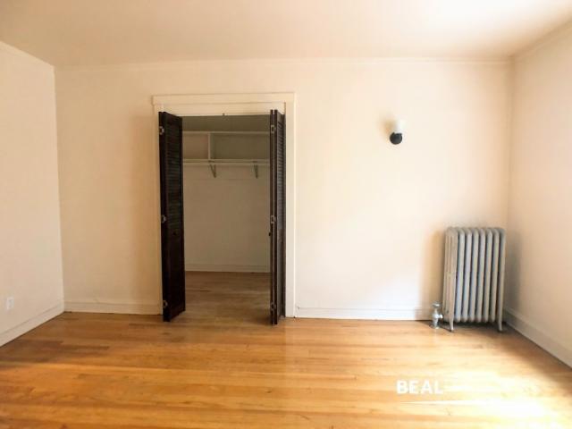 Building Photo - 1 bedroom in CHICAGO IL 60625