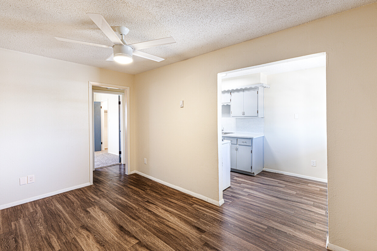 Foto principal - Lacarolyn Apartments
