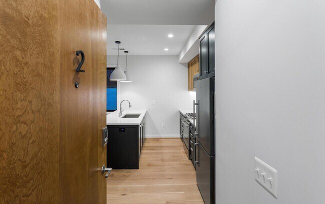 Foto del edificio - 2248 Ontario Rd NW