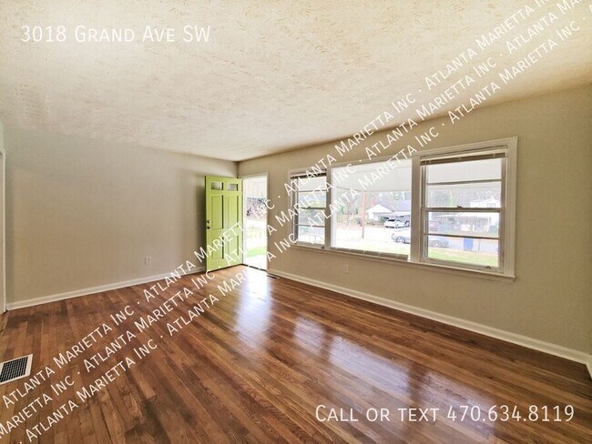 Foto del edificio - 3018 Grand Ave SW