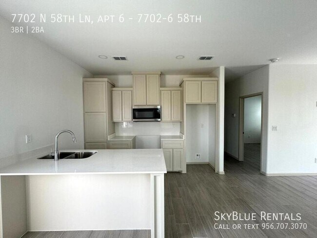Foto del edificio - 7702 N 58th Ln
