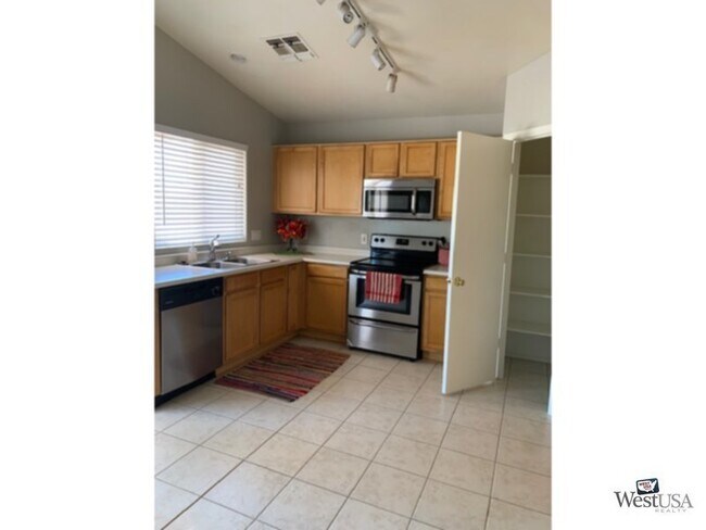 Foto del edificio - 3BED/2BATH  MOVE IN READY IN SUNDIAL