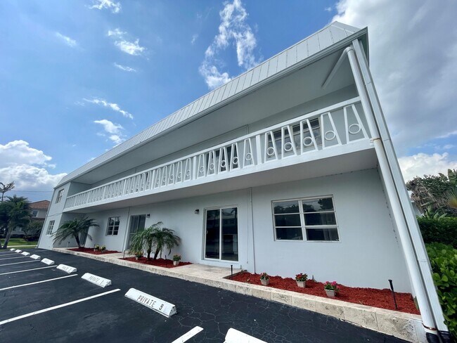 Building Photo - 6600 N Ocean Blvd
