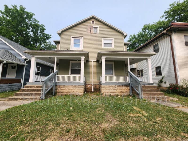 1407 S 8th St, Terre Haute, IN 47802 Townhome Rentals in Terre Haute