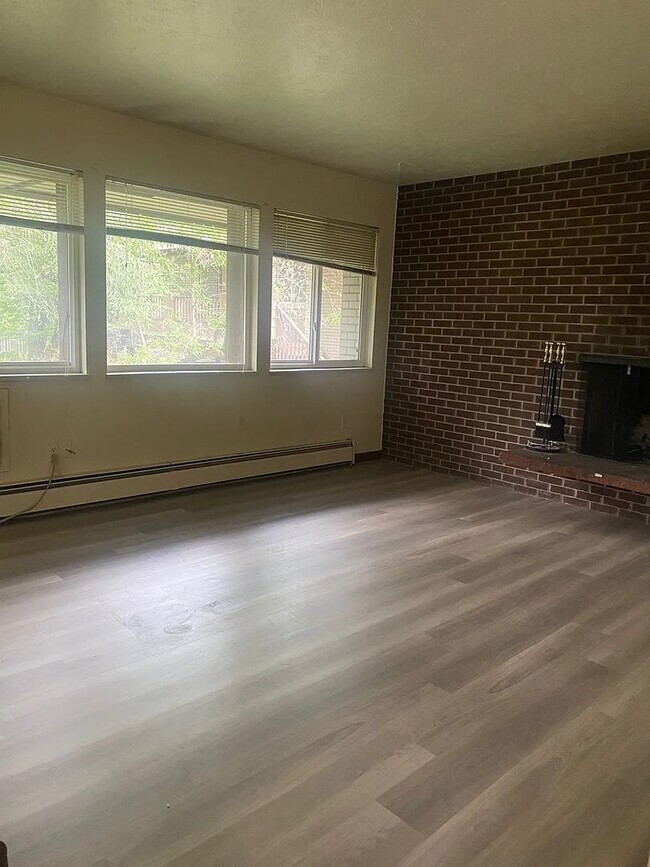 Foto del edificio - Charming 2Br/1Ba Apartment in Quiet Boulde...