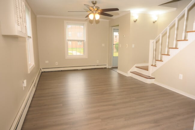 Building Photo - 230 Texas Ave