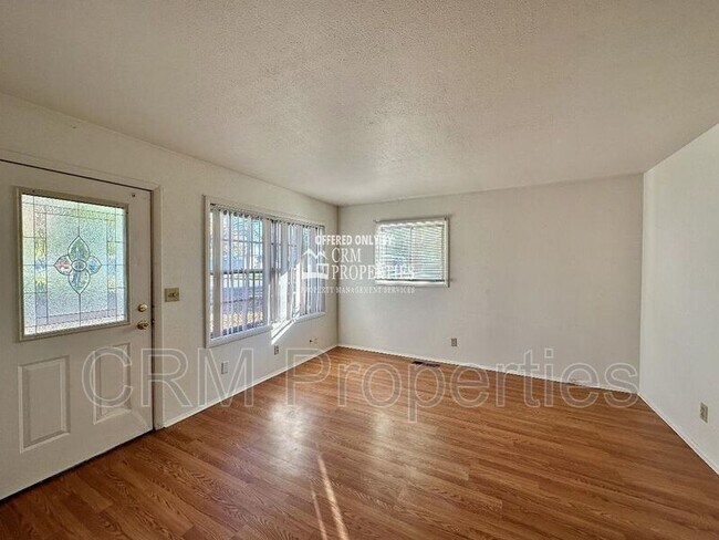 Building Photo - 5819 Peshewa Ct