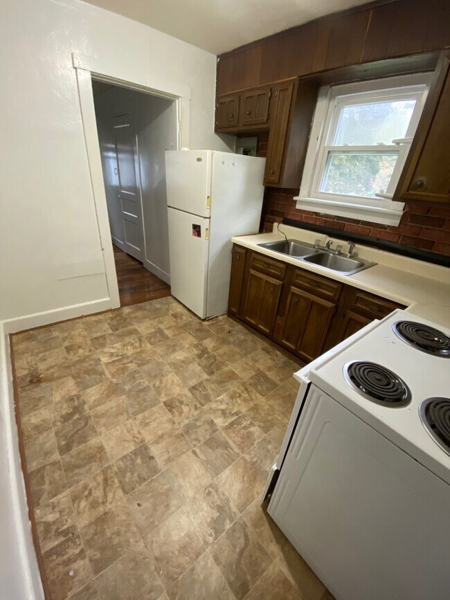 1538 Stadium Dr, Bluefield, WV 24701 House Rental in Bluefield, WV