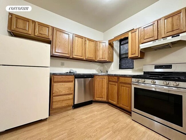 Foto del edificio - 434 E 75th St