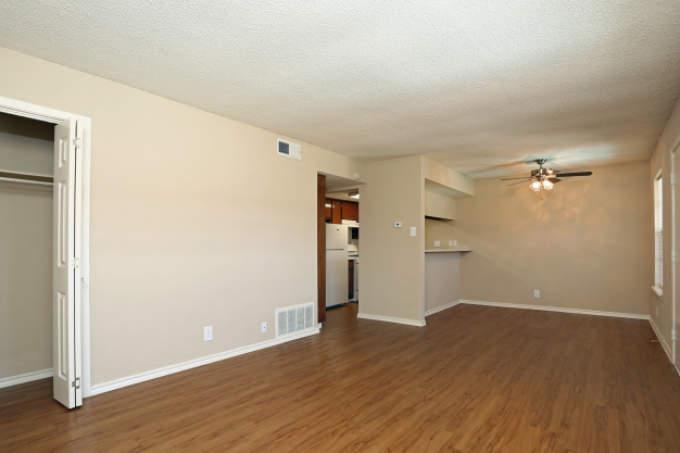 Foto principal - 1 bedroom in Austin TX 78752
