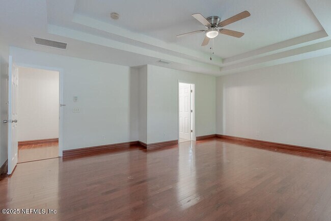 Building Photo - 8985 Redtail Dr