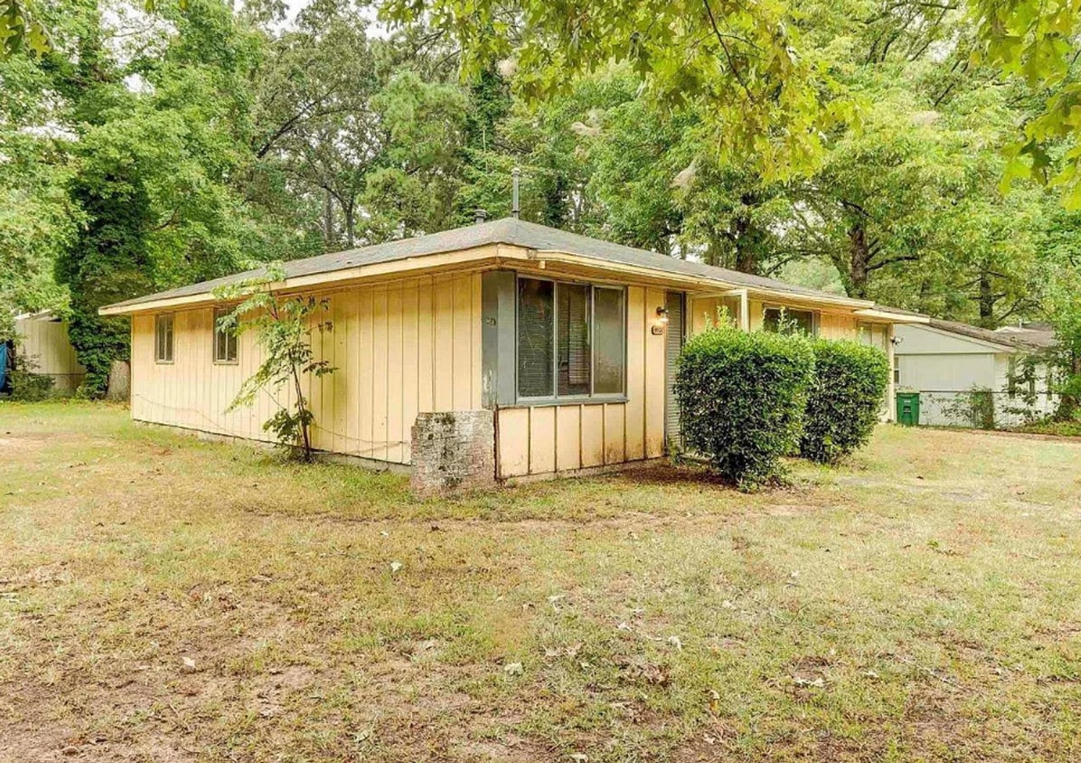 Building Photo - 9524 Carling Dr