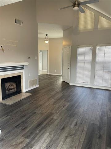 Foto del edificio - 18159 Whispering Gables Ln