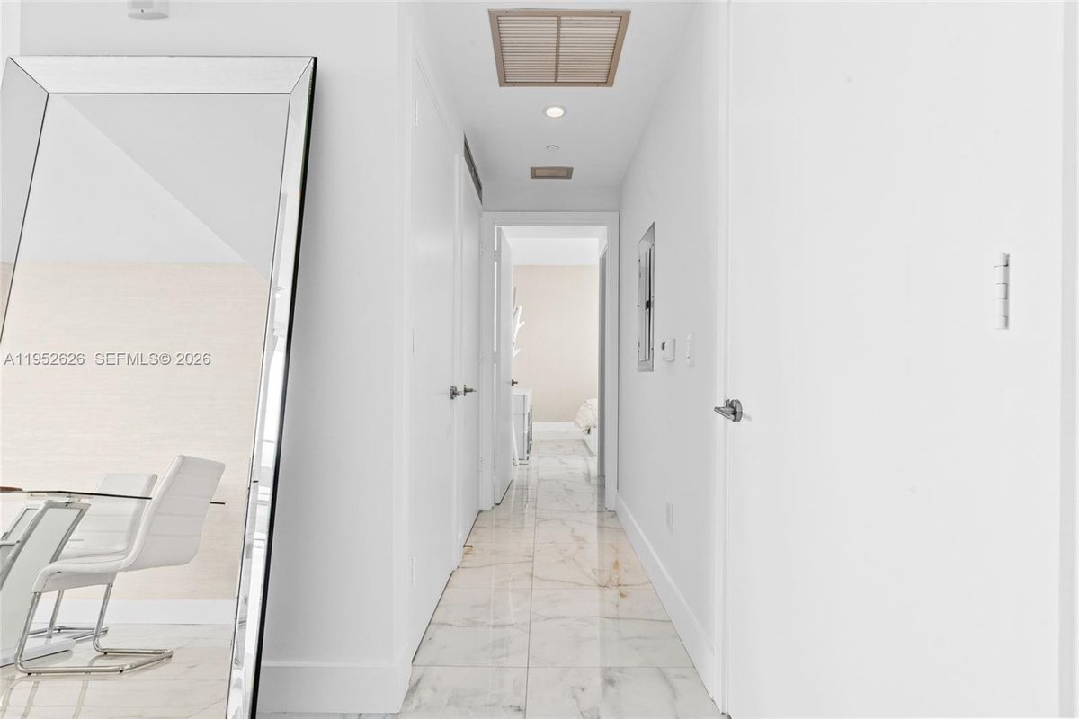 Foto del edificio - 2900 NE 7th Ave