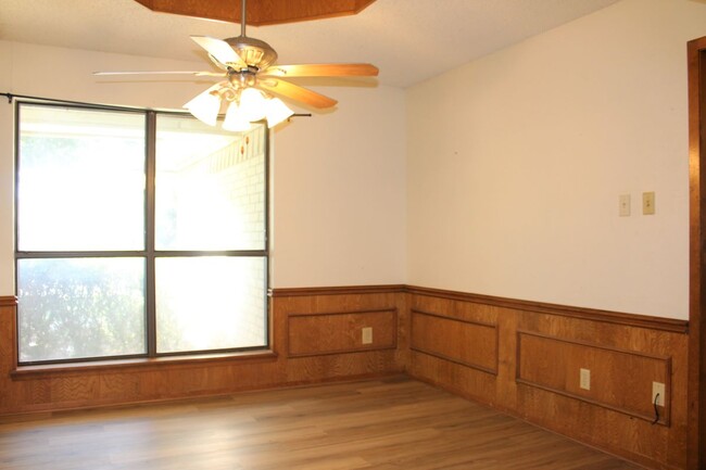 Dining Room - 105 Ben Hogan Dr