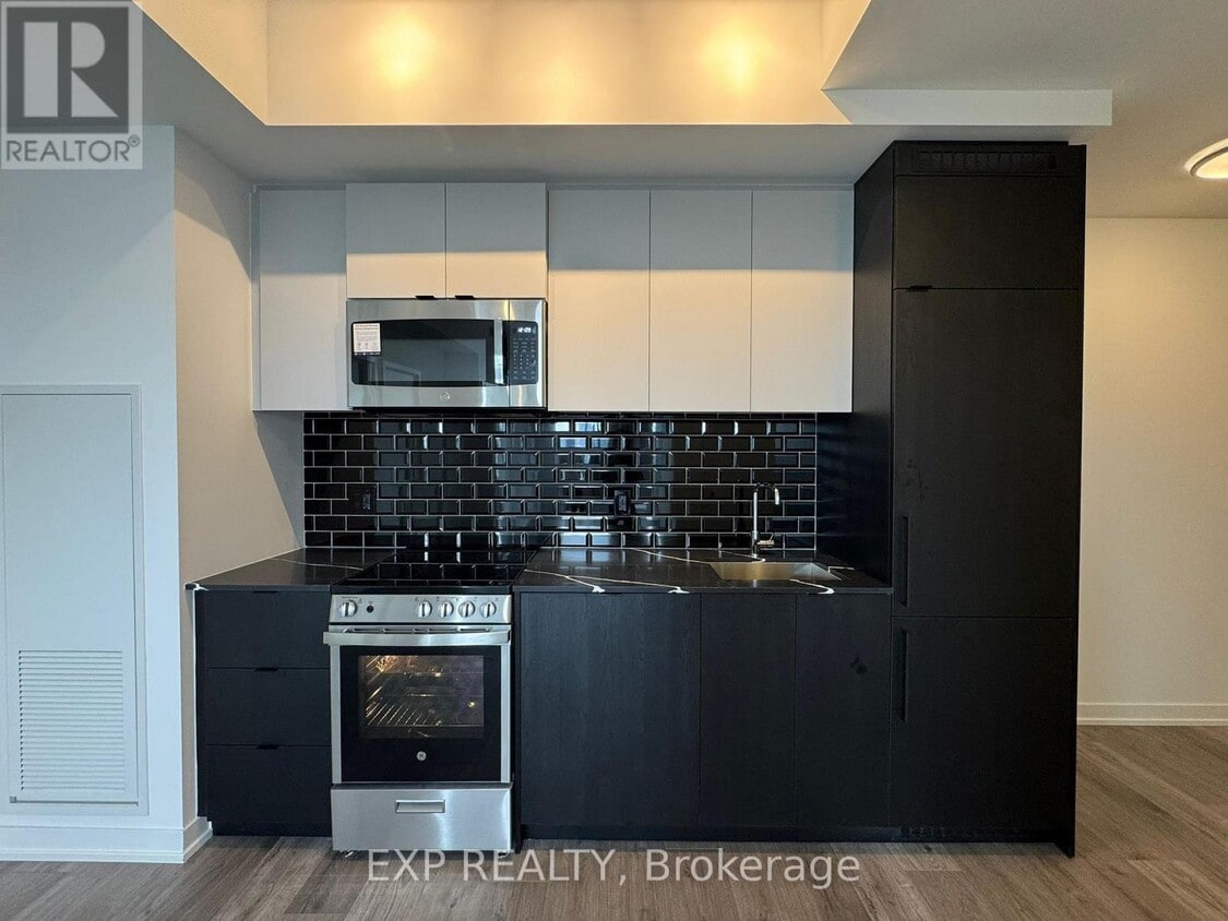 Photo principale - 1182-1182 King St W