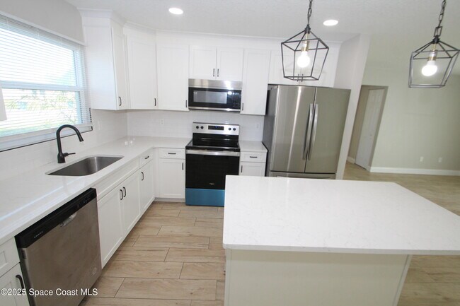 Foto del edificio - 1561 Rachel Ave SE