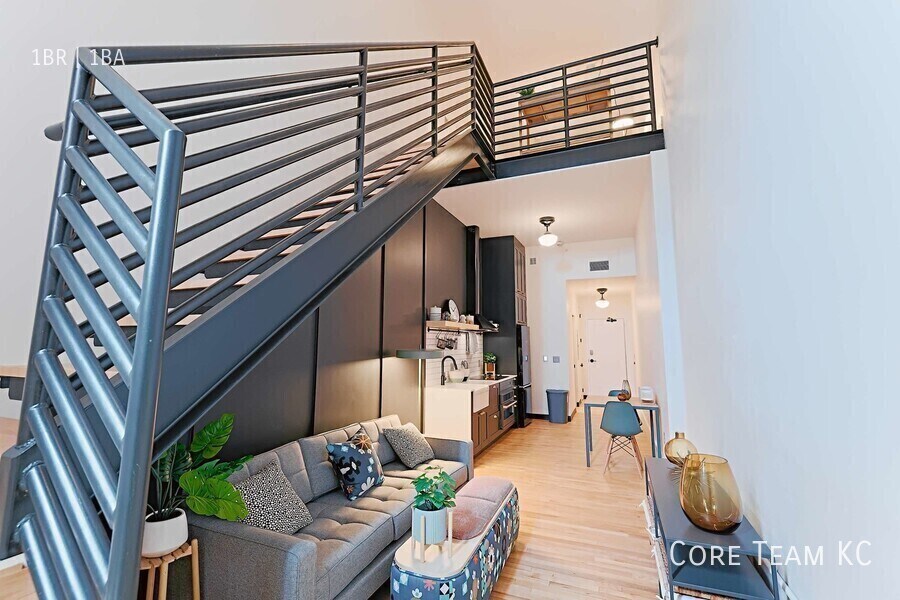 Foto principal - 310 E 39th St