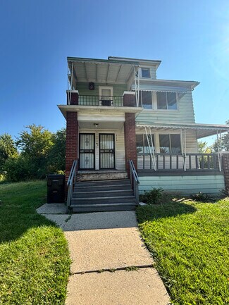 Building Photo - 3954 St Clair St