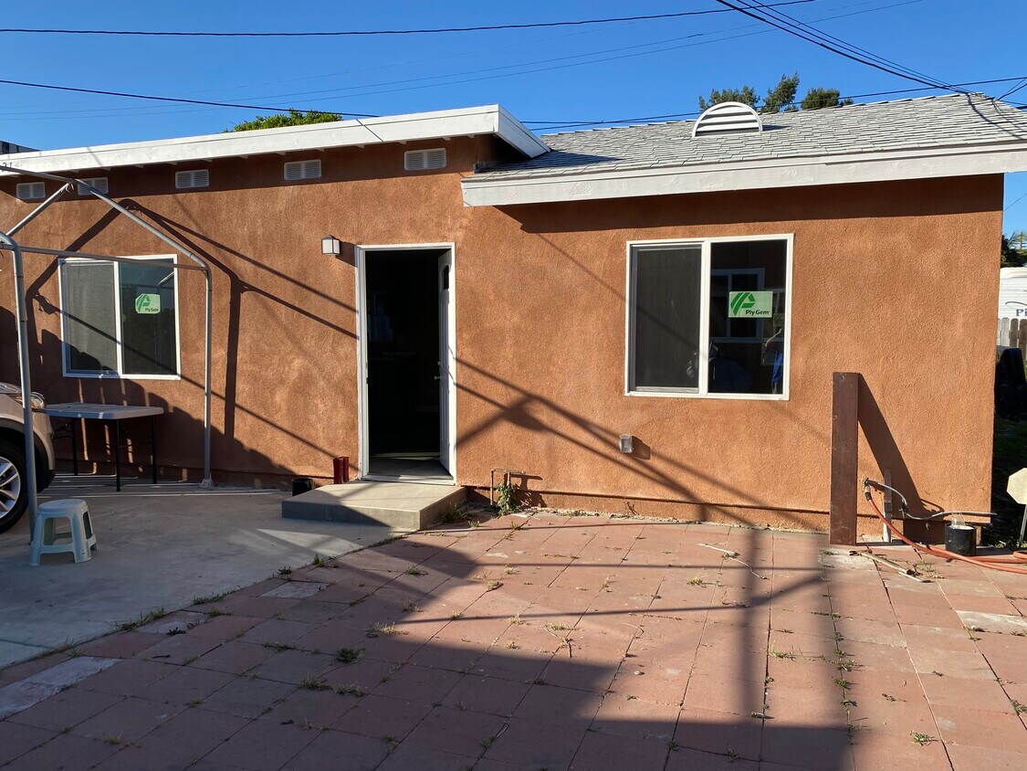 Exterior - 119 W 119th St