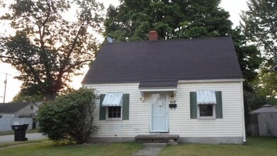 Building Photo - 702 S 29th St