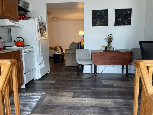 Building Photo - 5 Union St