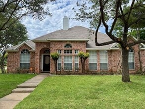 Building Photo - 2705 Water Oak Dr