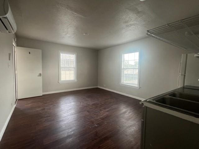 Building Photo - 1609 1st St
