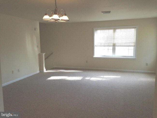 Building Photo - 27 Green St