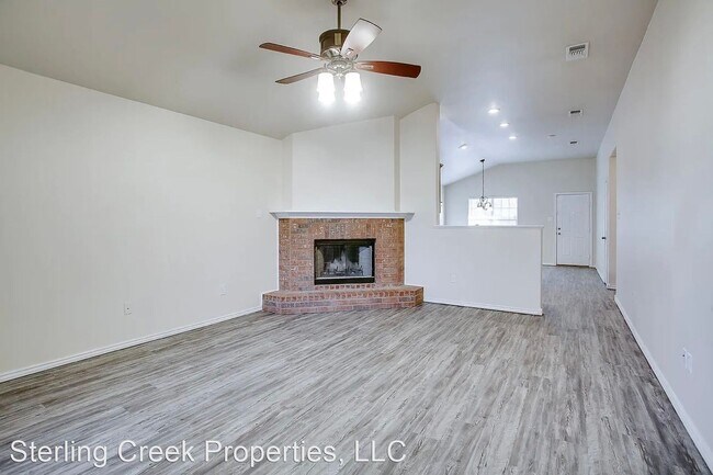 Foto del edificio - 3 br, 2 bath House - 6537 85th Street