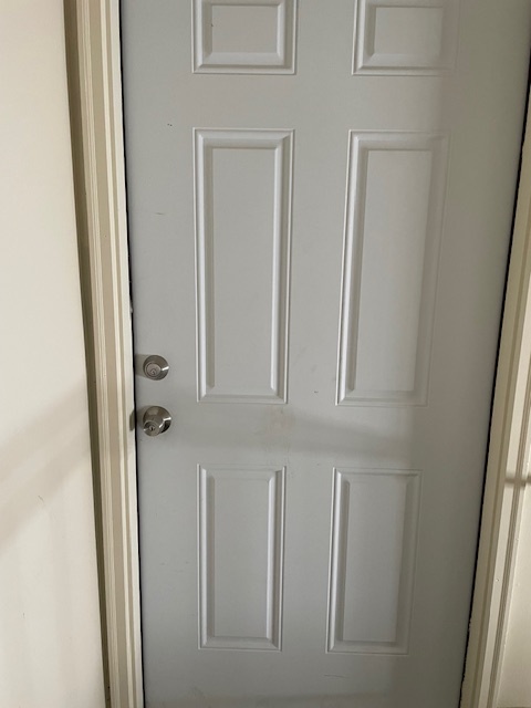 Exterior door with deadbolt - 264 Lutz Rd