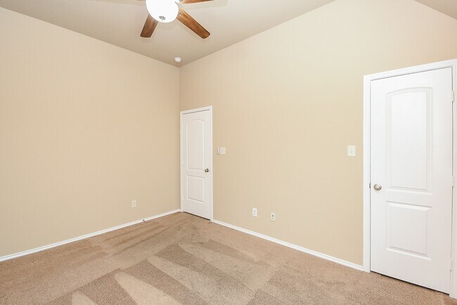 Building Photo - 11511 Ryan Manor Dr
