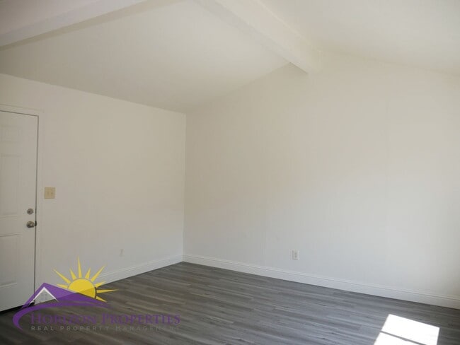 Photo - 1522 Los Robles Blvd Apartment