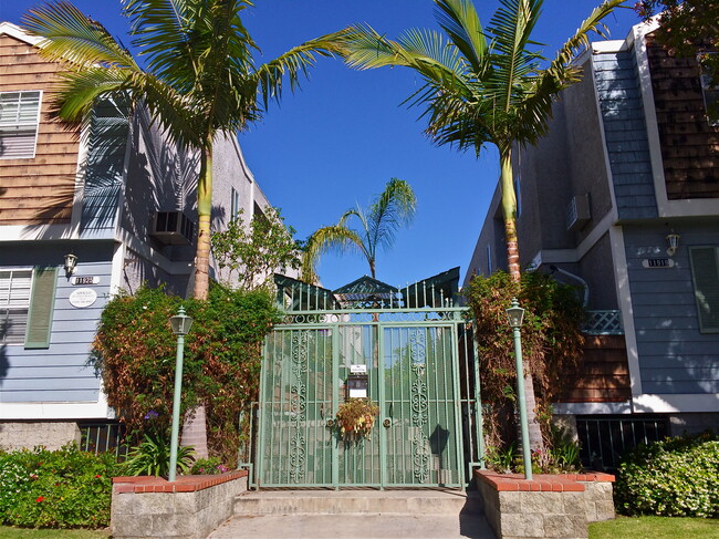 Front Entrance - 11925 Avon Way