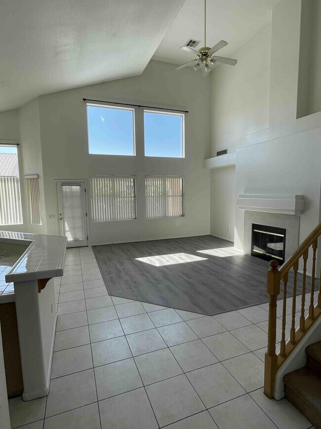 Building Photo - 8609 Highland View Ave