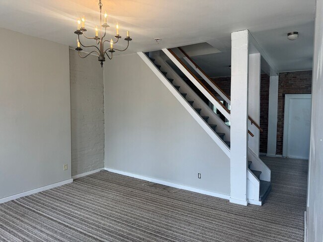 Foto del edificio - 301 S 13th St