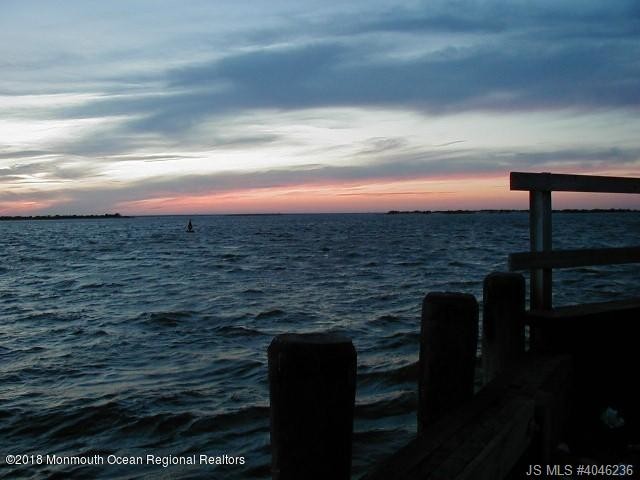 Foto del edificio - 222 Sunset Dr N