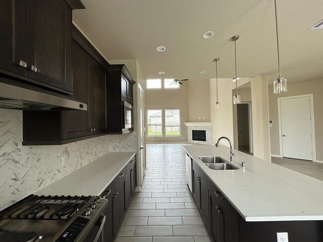 Building Photo - 580 Santa Rosa Hls Dr
