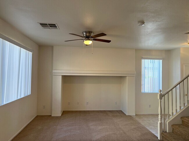 Foto del edificio - Southwest 4 bedroom!