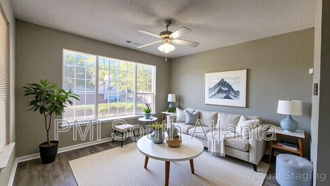 Foto del edificio - 1455 Riverrock Ct