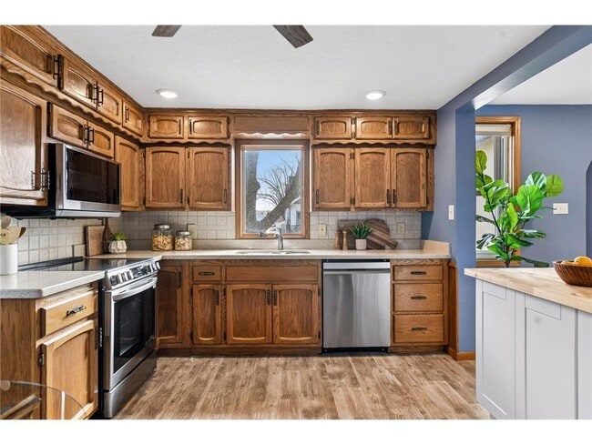 Foto del edificio - 500 E 1st St